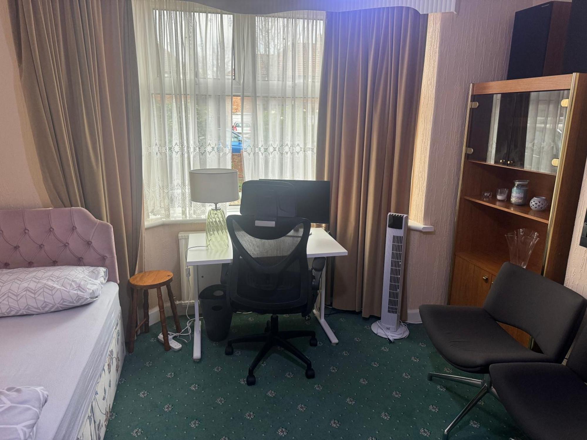 Room Canvey Island Buitenkant foto
